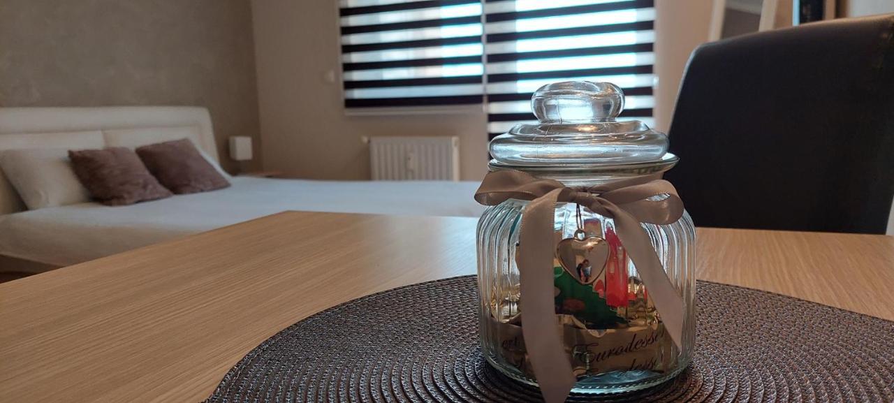 Apartman Studio Niki Суботица Экстерьер фото